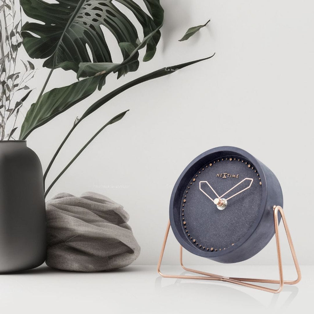 NeXtime - Table clock -17.5 x 15.5 x 5 cm - Polyresin - Black